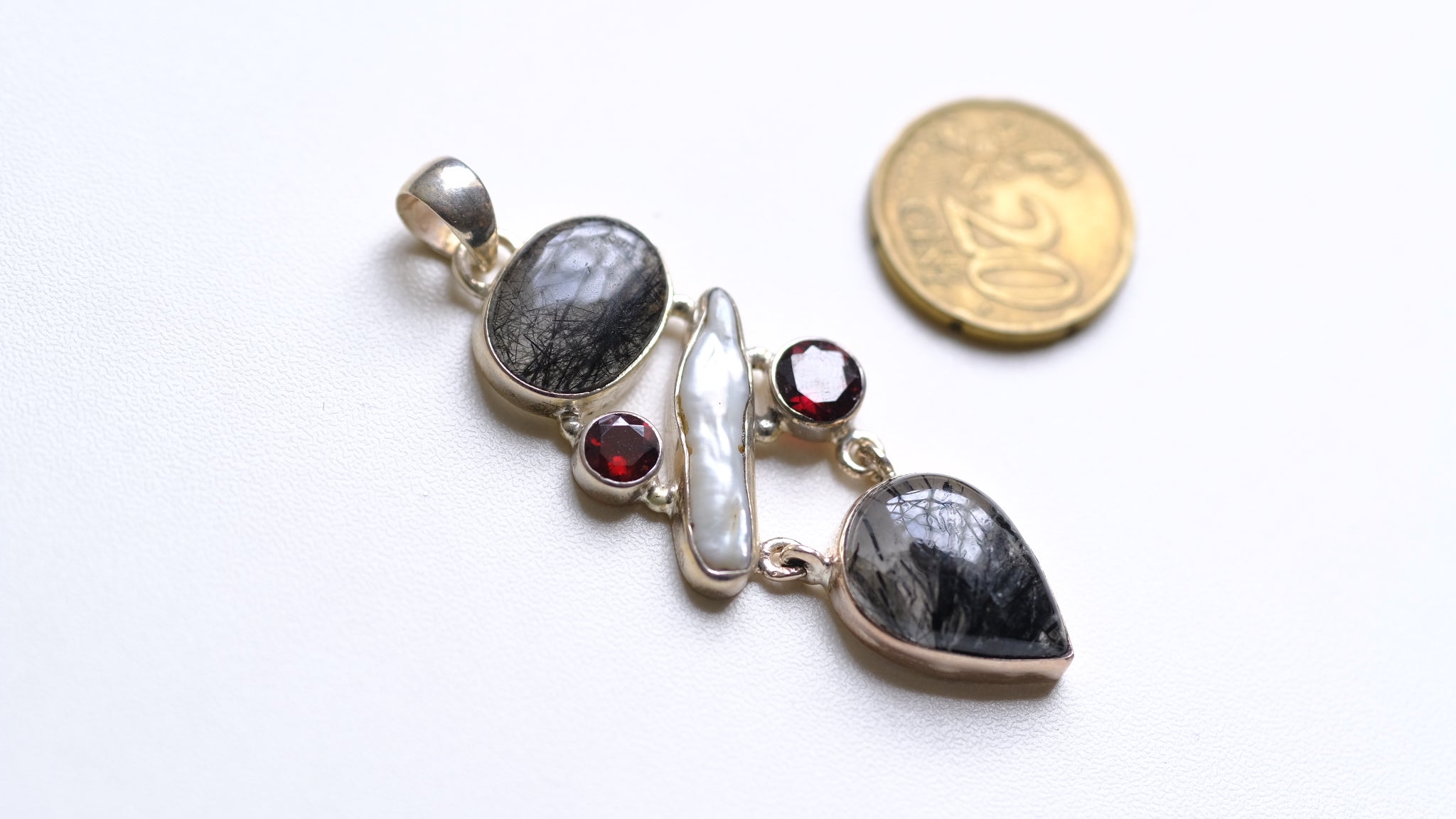 Vintage multi stones pendant