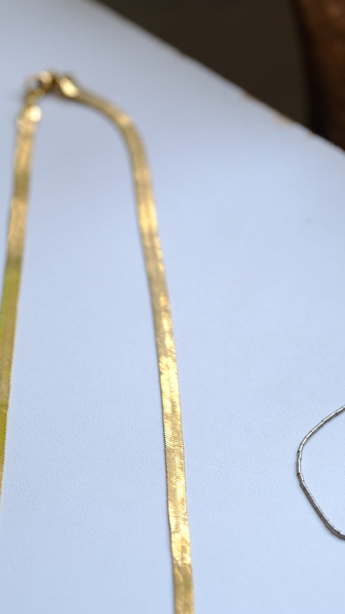 Herring bone vintage necklace